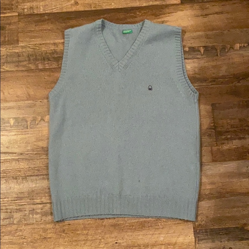 BENETTON blue sweater vest
